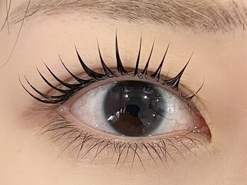 エモル(emol)の写真/大人気！最新韓国式まつげパーマ【NUNUラッシュリフト】自まつげをカールさせて束感仕上がり☆
