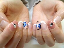 ネイルネイル 南森町店(nailnail)/ベースは控えめアートは印象的に