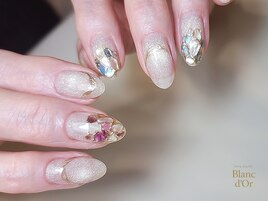 紫陽花カラーのシェルネイル