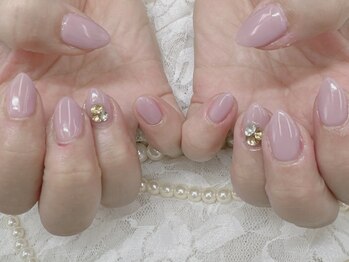 ハニービービー(Honey Bee Bee)/Vカットネイル