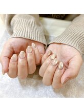 フチュール(futur)/ちゅるんとグレージュマグ♪