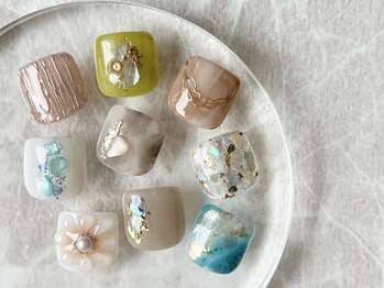 サロン ニコリー 夙川店(salon NICORY)の写真/サンダルの時期ついに到来★足元を華やかにお手入れをして女子力UP！ハンドネイルができない方にも◎