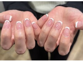 フレンチネイル¥9,000