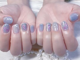 可愛いフラワーネイル