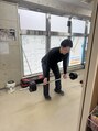 やさしい整骨院&nbsp;空き時間に自主トレ中!筋肉は頑張った分だけ裏切らない！