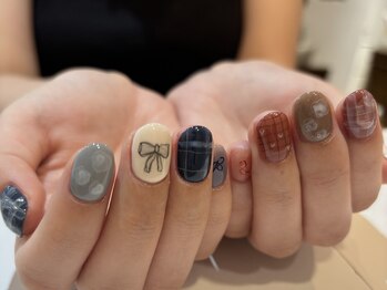 クルネ(QULNE)/チェックネイル/秋ネイル/リボン