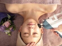 カーナ(CARNA)/ヒト幹細胞美容液エアー導入