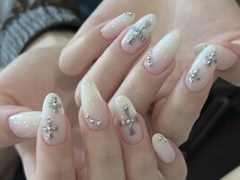 大人気のクロム限定パーツネイル