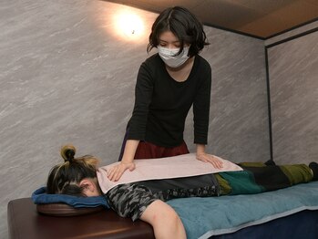 笑心海の写真/【全身もみほぐし60分¥5000/ ロングコースもご用意】慢性的な肩こり・腰痛緩和に!深層筋まで緩むから効果◎