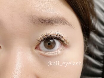 ニイアイラッシュ(Nii. eyelash)/