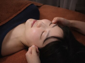 ア ムーン ドロップ(a Moon Drop)/静かなヘッドスパ時間