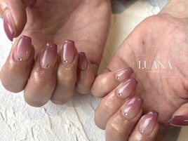 グラデーション　ネイル