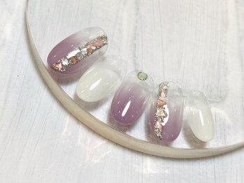 オープンセサミ ネイルアンドアイラッシュ 荻窪店の写真/「指先」だけではなく「手元全体」が綺麗に見えるデザインで大人女性らしい指先へ♪艶モチ重視◎