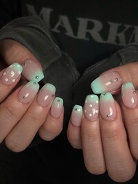 グラデーションネイル