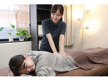 リファインネス 烏丸の写真/烏丸/頑張る女性の疲れを癒すご褒美時間
骨盤矯正×姿勢改善/で歪みを整え疲れにくい軽やかな体へ導きます