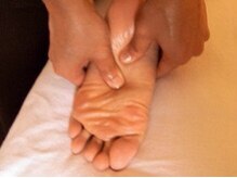 リンパ専門サロンアンドスクール ラヴェスト(LOVEST)/■足の裏も丹念にほぐします