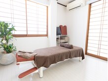 柔 ヤワラ/施術室【肩こり/腰痛/肩甲骨】