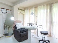 チャームス(Charms)の雰囲気（大人かわいいこだわりの店内♪プロジェクターで動画もみれます☆）