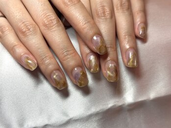 ラリーフ(LARiUGH)/