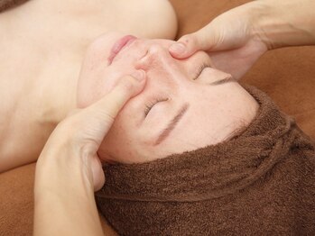 小顔東京 関内店/優しい圧で痛みの少ない小顔矯正