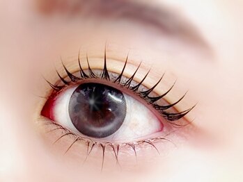 アイヨンマルゴ 神戸三宮駅前店(EYE405)の写真/【パリジェンヌラッシュリフトorまつげパーマ】似合うまつげをご提案♪すっぴんでも映える垢抜けfaceに◎