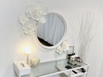 アイサロンウィンク(WINK)/