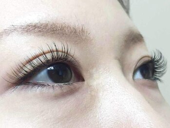 ミニョンアイラッシュデザインサロン くずは店/上下にまつげエクステ