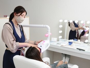 エクシアホワイトニング 明石店/ホワイトニング/施術風景