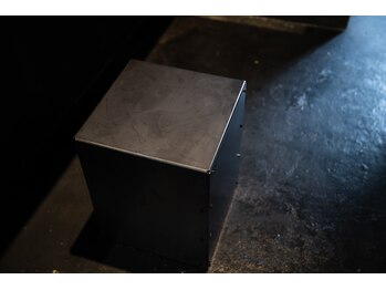 イエス 大阪梅田店(YES)/青髭と共に恋の悩みもさよなら