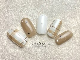 チェック柄ネイル