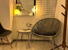 ユジュアンド(YUJ&)の雰囲気（店内は清潔感ある内装♪ 温かみのある施術ルーム◎）