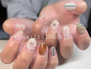 ニコ(nico)の写真/ショートネイルだからこそ、似合うデザインを多数ご用意◎短くてもすらっとした美しい爪先に♪