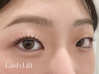 アンフルール ミー(Un Fleur mee)/ラッシュリフト