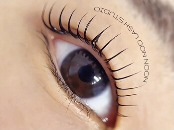 ヌン ヌ ラッシュ スタジオ(Noon noo lash studio)の写真/【元韓国まつげアーティスト】日本未発売ロッド◎超最新まつげパーマ*大阪で韓国まつげパーマを一足先に♪