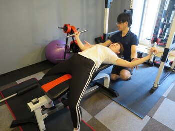 リオラ(Liora)/バストアップ筋トレ