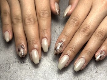 ニュアンスネイル