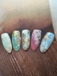 石のデザインです