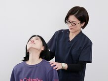 ＜姿勢分析＞首の角度や手の上がり方を確認し歪みチェック!
