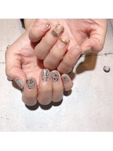 アティックネイルアトリエ(attic nail atelier)/アシメネイル★