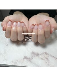 テラコッタフレンチネイル