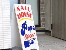 パパ(PAPA)の雰囲気（店外看板）
