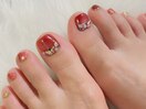 夏の定番レッドネイル