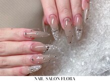 キラキラネイルもおすすめ！！☆