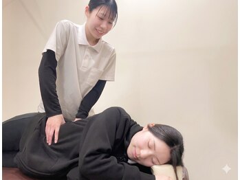 かがりの整骨院 東近江八日市院/6.施術：矯正(姿勢・骨盤)