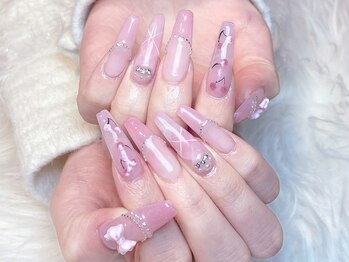 シャシャ(shasha)の写真/＼女子に人気のモテ可愛ネイルをご提案／可愛いパーツがいっぱい♪人気デザインのワンホンも◎