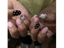 ウネ(～ une)/個性派ネイル6本