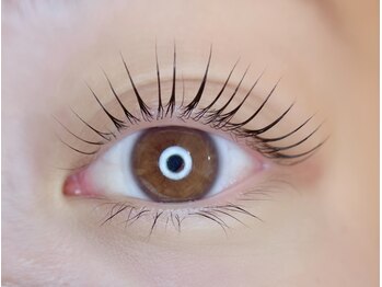 アイルーム ミラ(eyeroom-mira)の写真/すっぴんでも自信が持てる私へ!飾りすぎないのに印象的な存在感を放つ洗練されたナチュラルeyeを叶えます♪