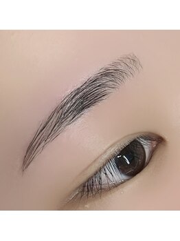 イー(iii)/アイブロウwax(平行デザイン)