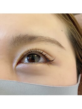 ヘアアンドアイ ブローチ(Brooch)/