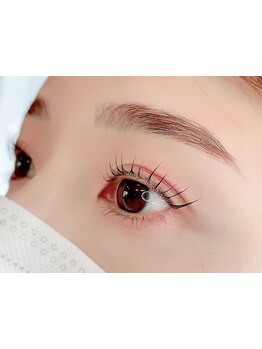 ナチュラル上品な目元にしたい